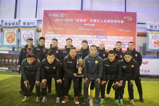 巴萨今夏转会大戏：卡萨多与巴尔德何去何从？